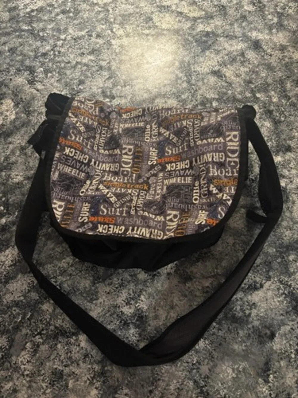 LL BEAN MESSENGER BAG - LARGE - GRAFFITI SKATER SURFER PRINT